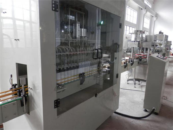 Plně automatický stroj na plnění bělidla z nerezové oceli