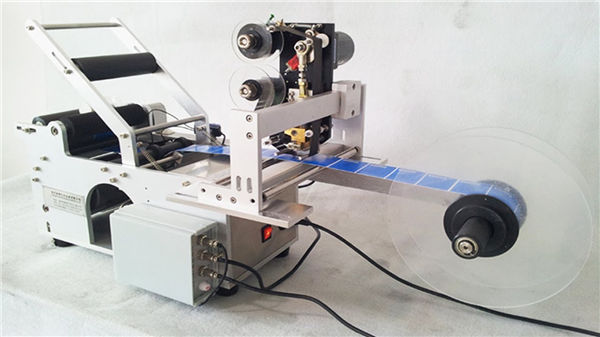 Malý kulatý láhev Llabeling Machine