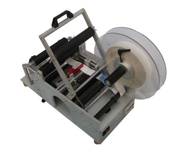 Tovární láhve poloautomatické etiketovací stroj